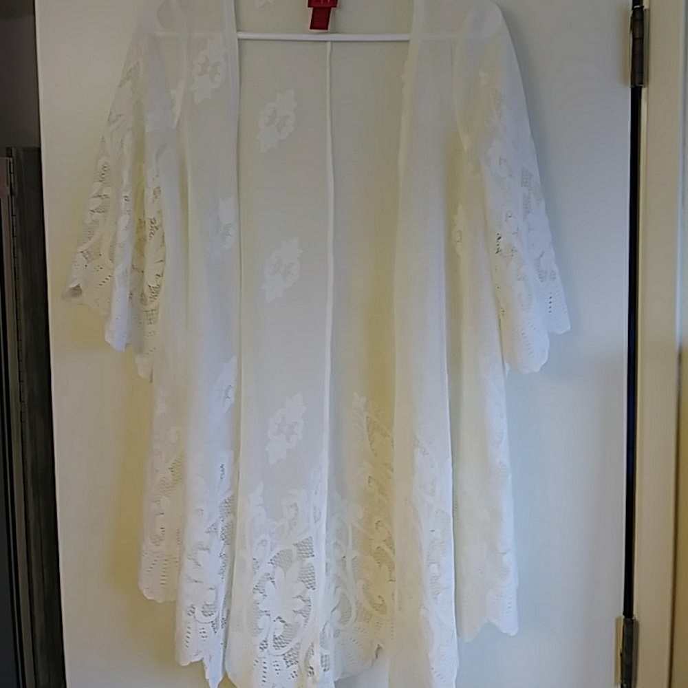 Daytrip lace cadigan/cover up - Small
